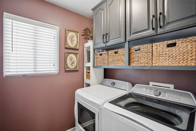1603 E Boston Avenue, Indianola, IA 50125