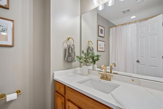 1603 E Boston Avenue, Indianola, IA 50125