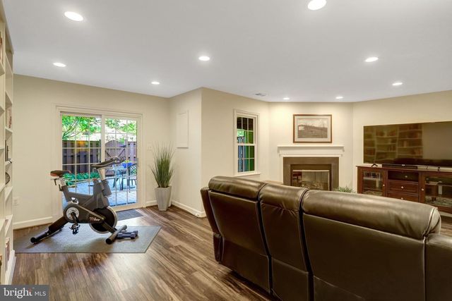 5978 WESCOTT HILLS WAY, Alexandria, VA 22315