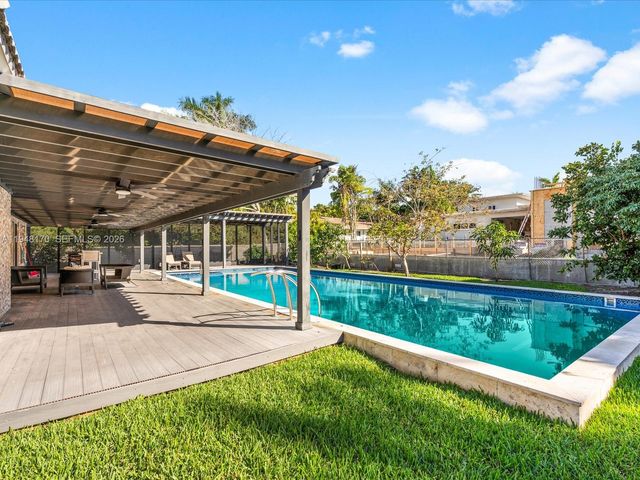 201 Golden Beach Dr, Golden Beach, FL 33160