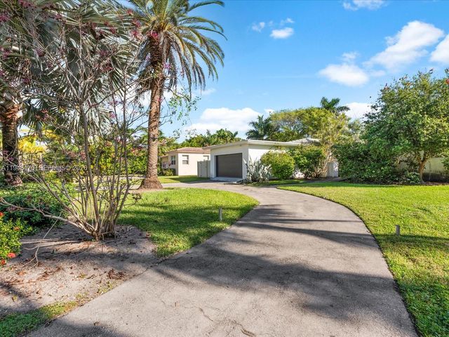 201 Golden Beach Dr, Golden Beach, FL 33160