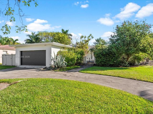 201 Golden Beach Dr, Golden Beach, FL 33160