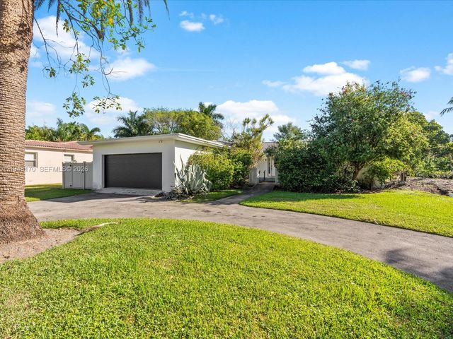 201 Golden Beach Dr, Golden Beach, FL 33160