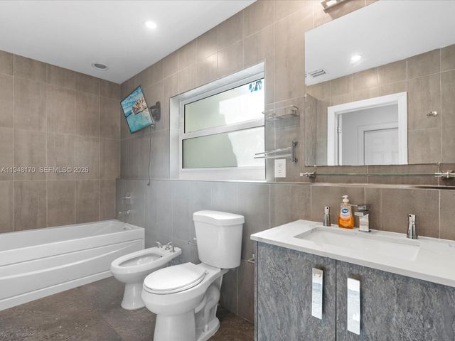 201 Golden Beach Dr, Golden Beach, FL 33160