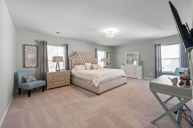 515 Singing Bush Avenue, Summerville, SC 29486