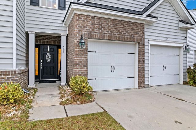515 Singing Bush Avenue, Summerville, SC 29486