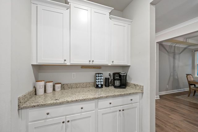 515 Singing Bush Avenue, Summerville, SC 29486