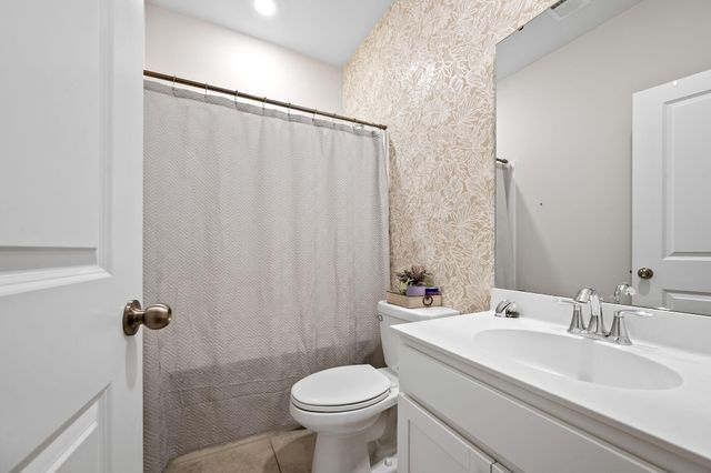 515 Singing Bush Avenue, Summerville, SC 29486