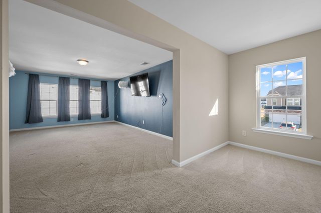 515 Singing Bush Avenue, Summerville, SC 29486