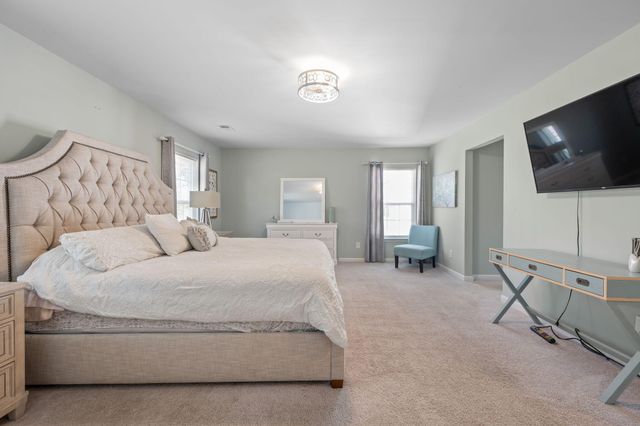 515 Singing Bush Avenue, Summerville, SC 29486