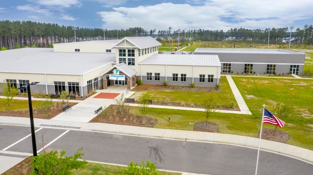 515 Singing Bush Avenue, Summerville, SC 29486