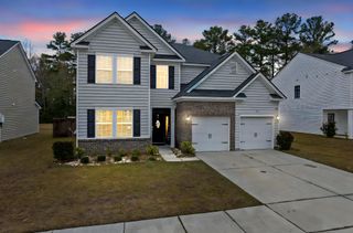 515 Singing Bush Avenue, Summerville, SC 29486