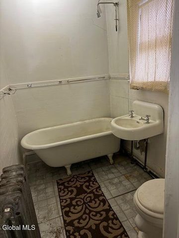 78 3rd Street, Albany, NY 12210