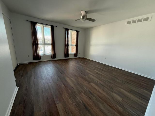 1082 Greenhills Drive, Ann Arbor, MI 48105