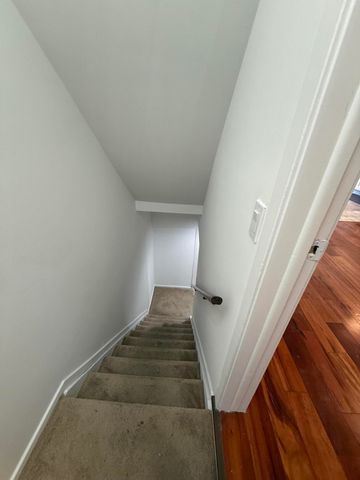 1082 Greenhills Drive, Ann Arbor, MI 48105