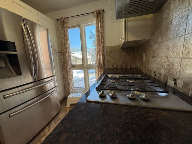 1082 Greenhills Drive, Ann Arbor, MI 48105