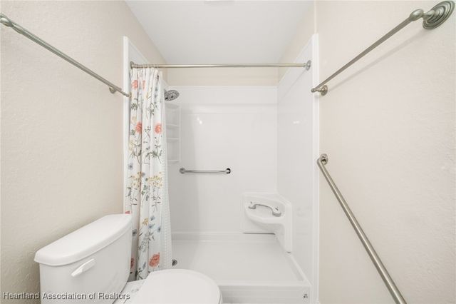 2460 N Orangewood Street, Avon Park, FL 33825