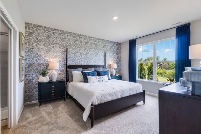 4245 Meadowridge Road, Woodstock, IL 60098