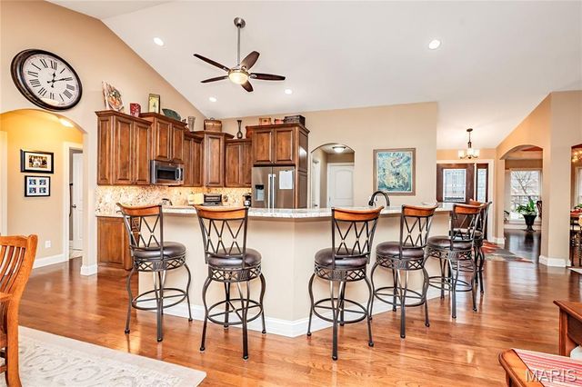 1570 Heritage Valley Drive, High Ridge, MO 63049