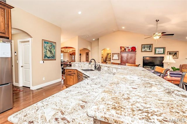 1570 Heritage Valley Drive, High Ridge, MO 63049