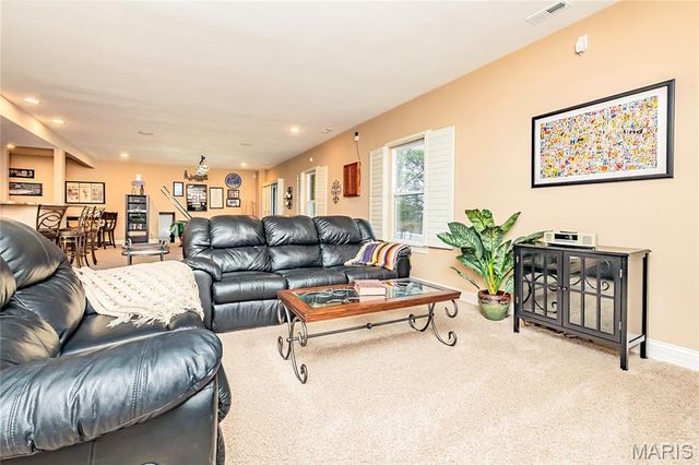 1570 Heritage Valley Drive, High Ridge, MO 63049