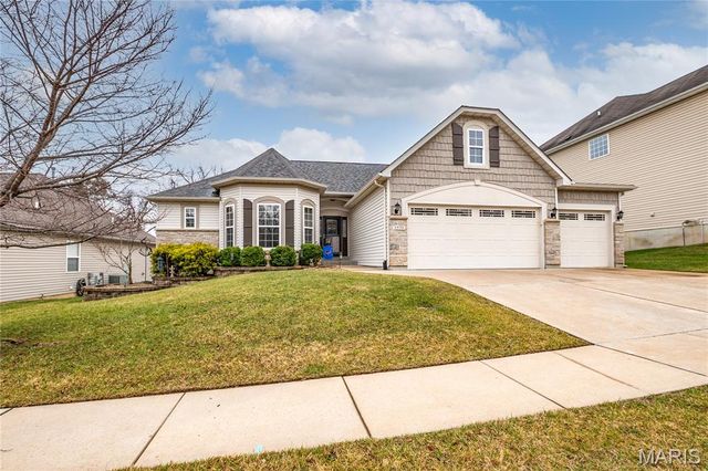 1570 Heritage Valley Drive, High Ridge, MO 63049