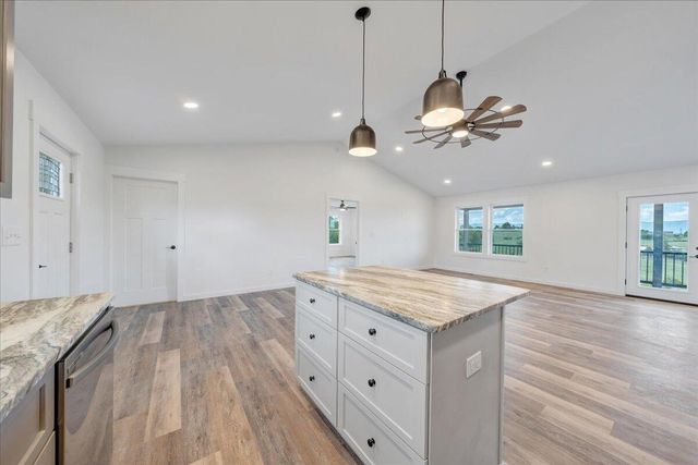 5152 Roanoke RD, Daleville, VA 24083