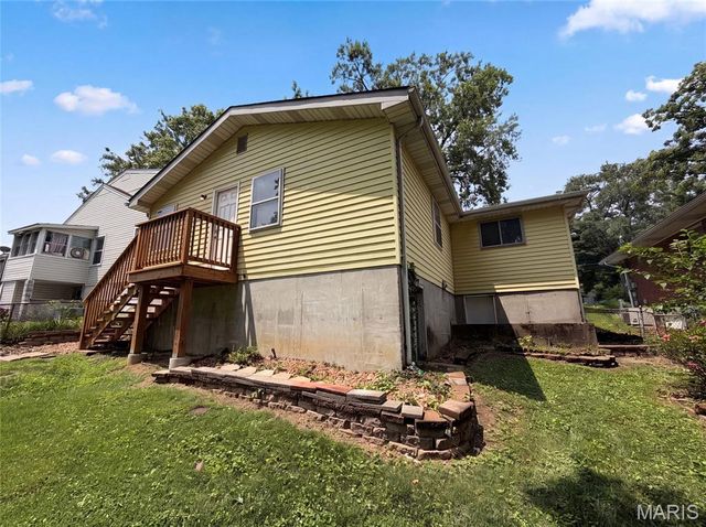 8606 Vasel Avenue, St Louis, MO 63123