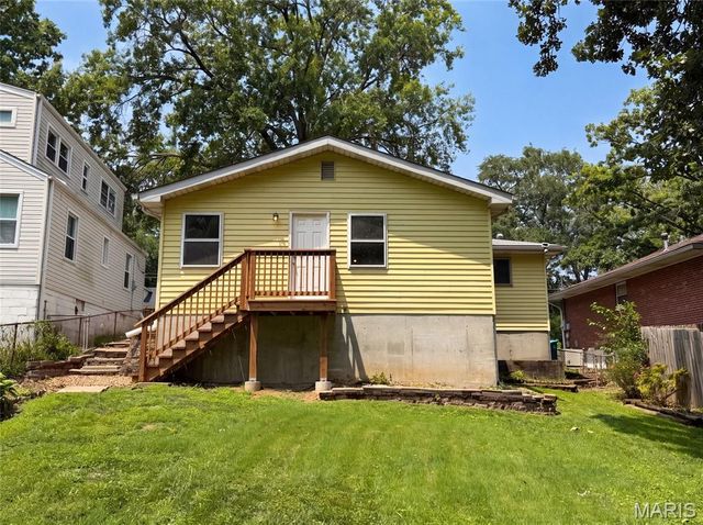 8606 Vasel Avenue, St Louis, MO 63123