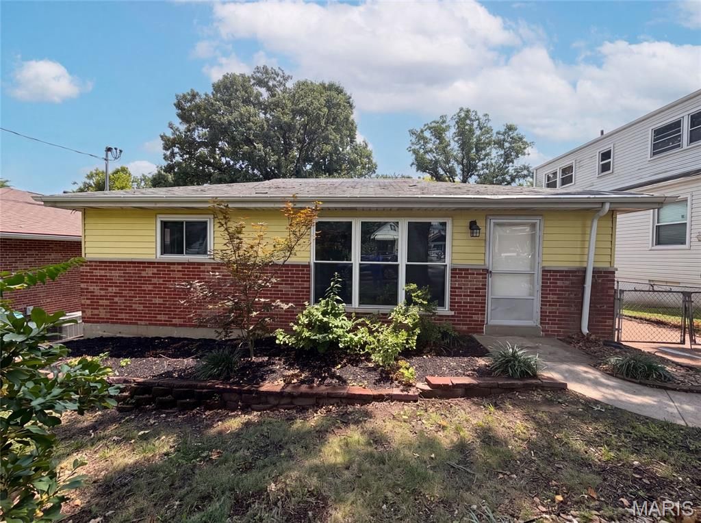 8606 Vasel Avenue, St Louis, MO 63123