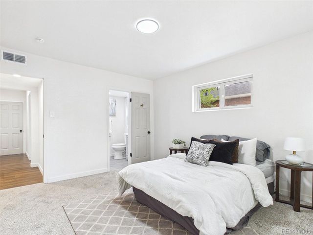 970 Scranton St, Aurora, CO 80011