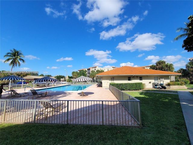 1820 SW 81st Ave 3304, North Lauderdale, FL 33068