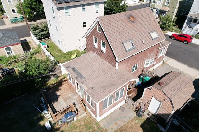 75 Light St, Lynn, MA 01905