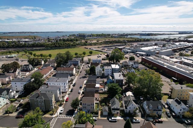 75 Light St, Lynn, MA 01905
