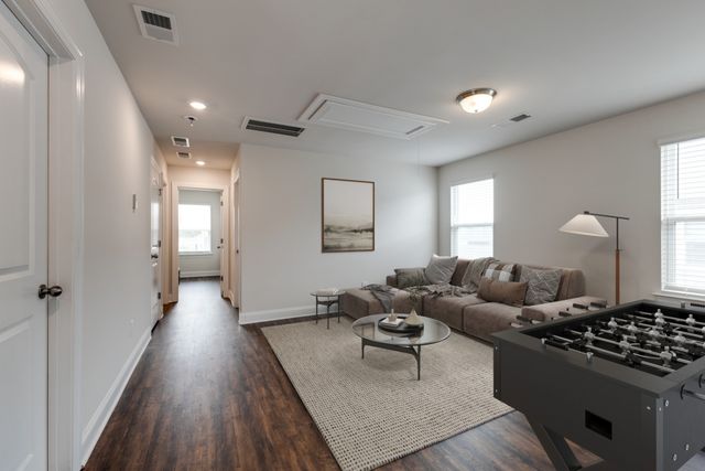 2081 Notchleaf Rd, Antioch, TN 37013