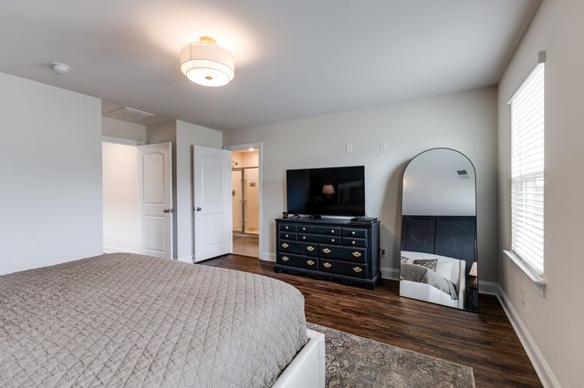 2081 Notchleaf Rd, Antioch, TN 37013