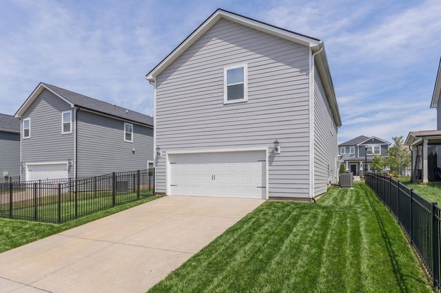 2081 Notchleaf Rd, Antioch, TN 37013