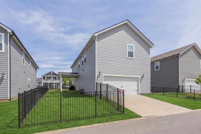 2081 Notchleaf Rd, Antioch, TN 37013