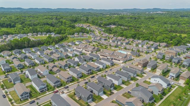 2081 Notchleaf Rd, Antioch, TN 37013