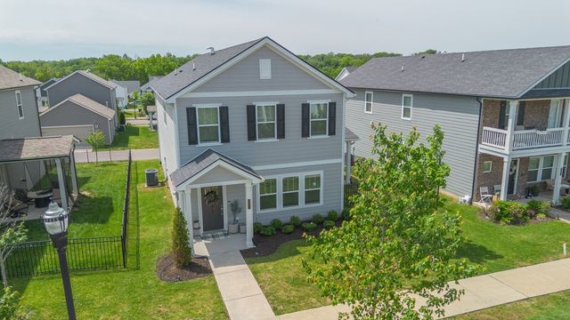2081 Notchleaf Rd, Antioch, TN 37013