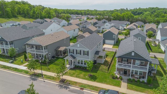 2081 Notchleaf Rd, Antioch, TN 37013