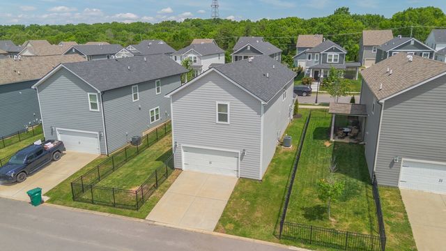 2081 Notchleaf Rd, Antioch, TN 37013