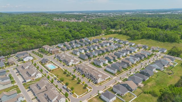 2081 Notchleaf Rd, Antioch, TN 37013