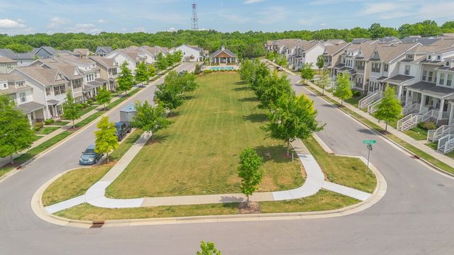 2081 Notchleaf Rd, Antioch, TN 37013