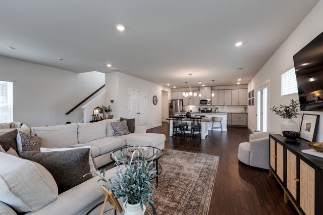 2081 Notchleaf Rd, Antioch, TN 37013
