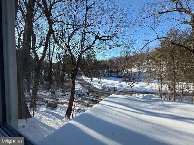 108 POPLAR RD, Fleetwood, PA 19522