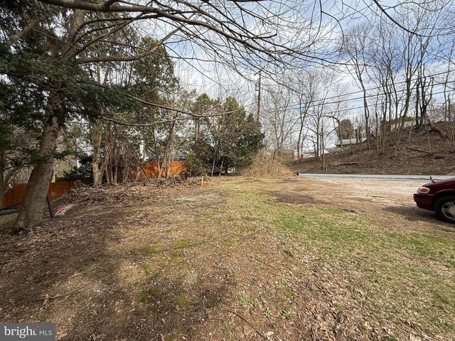 108 POPLAR RD, Fleetwood, PA 19522