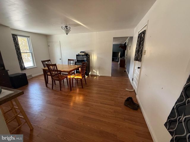 108 POPLAR RD, Fleetwood, PA 19522