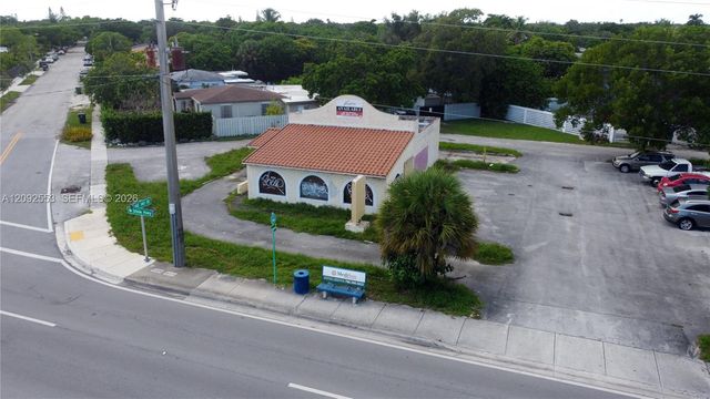 14100 W Dixie Highway, North Miami, FL 33161
