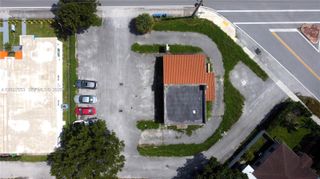 14100 W Dixie Highway, North Miami, FL 33161